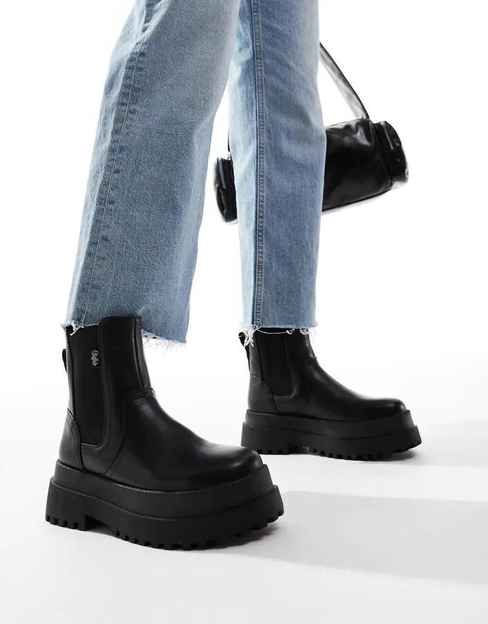 Buffalo chunky boot in black - Image 2