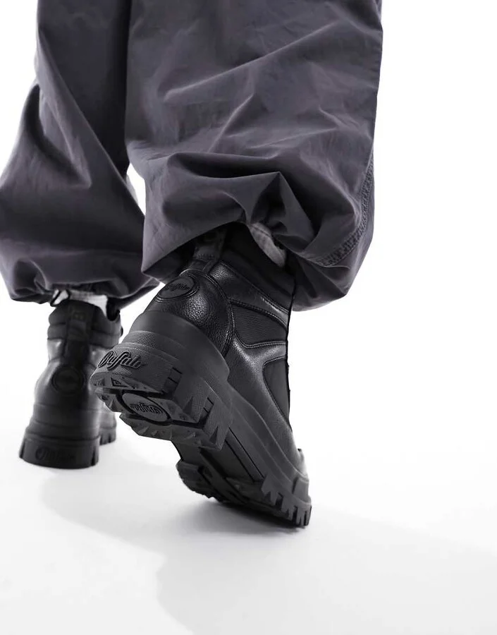 Buffalo vegan chunky boots in black - Image 3