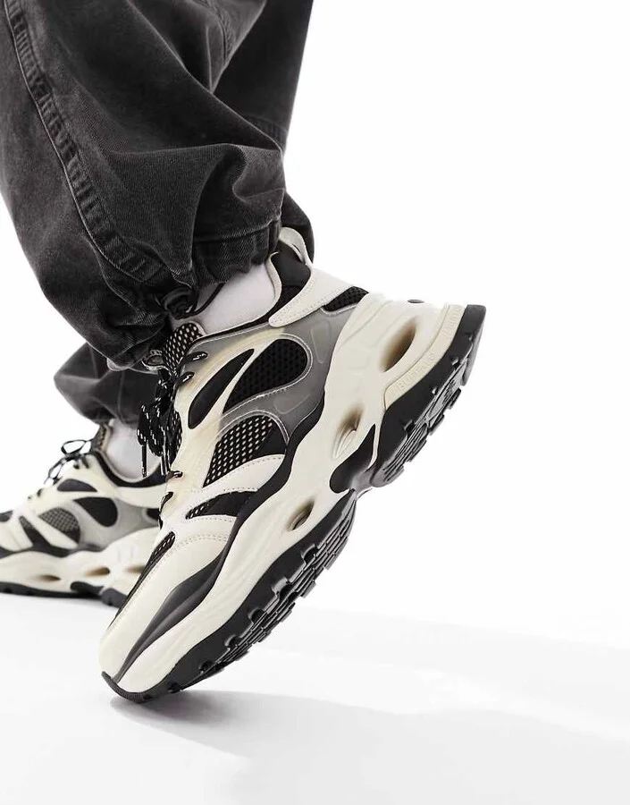 Buffalo vegan chunky sneakers in black - Image 3