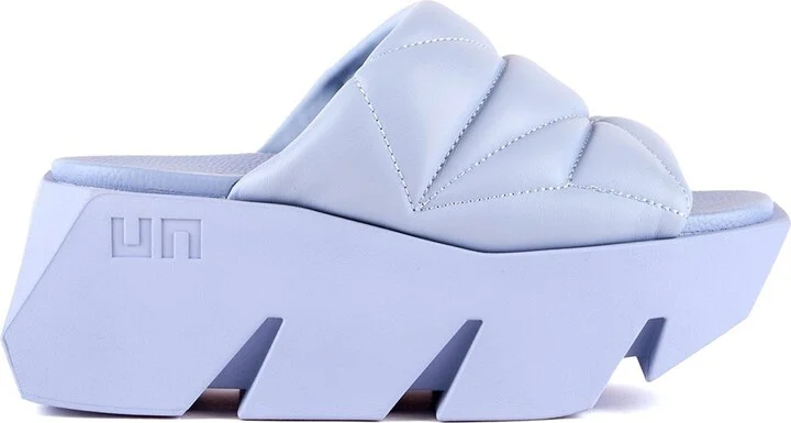 Bull Puffy Slip-Ons