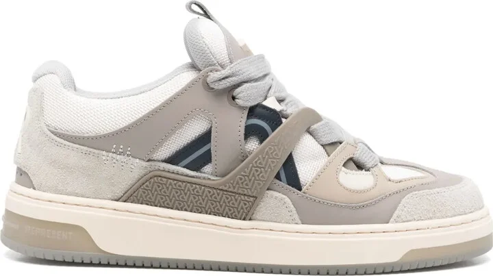 Bully sneakers