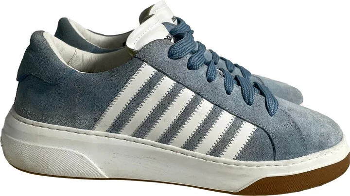 Bumper Low-Top Sneakers in Blue Suede