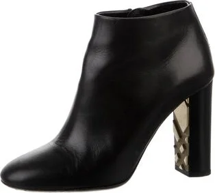 Burberry - Image 2