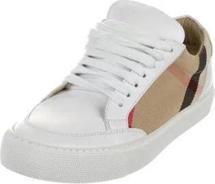 Burberry - Image 2