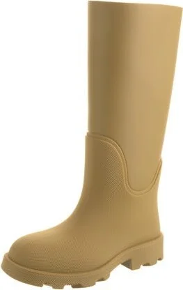 Burberry - Image 2