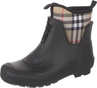 Burberry - Image 2