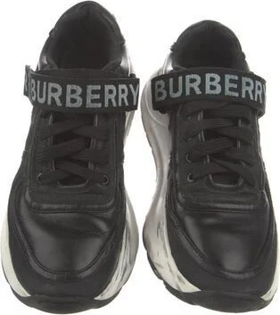 Burberry - Image 2