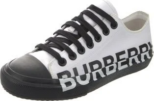 Burberry - Image 2