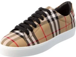 Burberry - Image 2