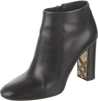 Burberry - Image 2