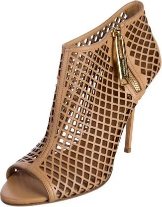 Burberry - Image 2