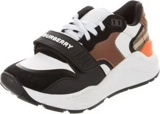 Burberry - Image 2