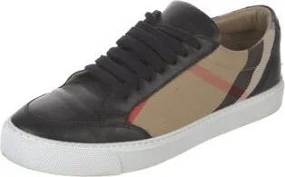 Burberry - Image 2
