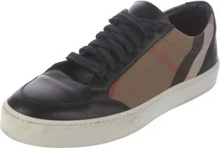 Burberry - Image 2