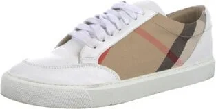 Burberry - Image 2