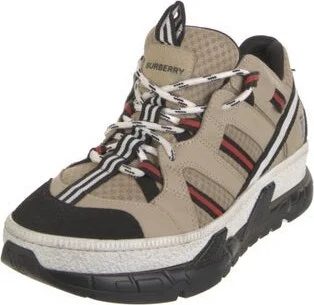 Burberry - Image 2