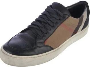 Burberry - Image 2