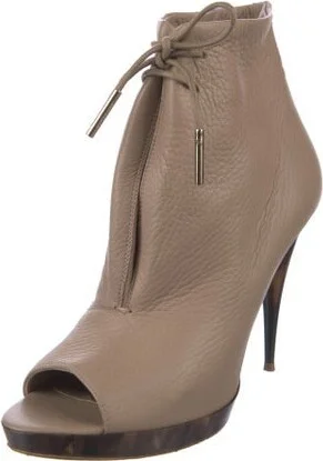 Burberry - Image 2