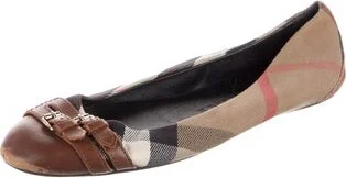Burberry - Image 2