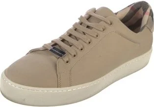 Burberry - Image 2