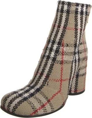 Burberry - Image 2