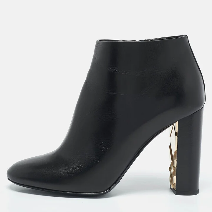 Burberry Black Leather Equestrian Kennard Ankle Length Boots Size 39.5