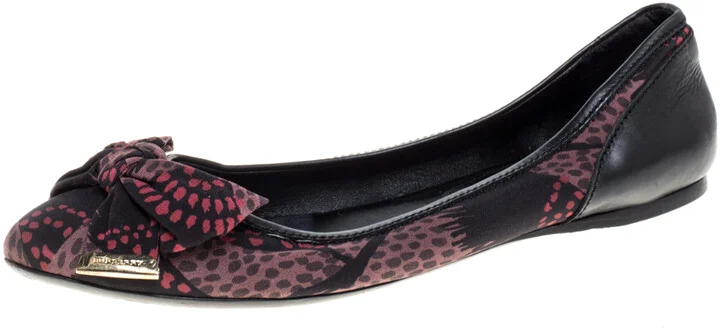 Burberry Black Printed Satin Bow Ballet Flats Size 38