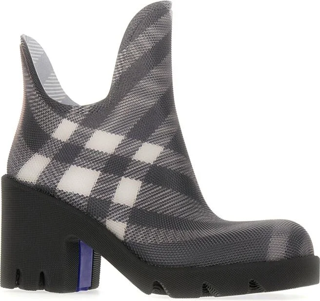 Burberry Boots - Image 2