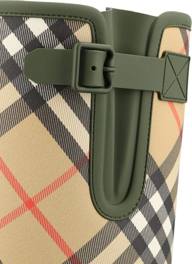 Burberry Boots - Image 4