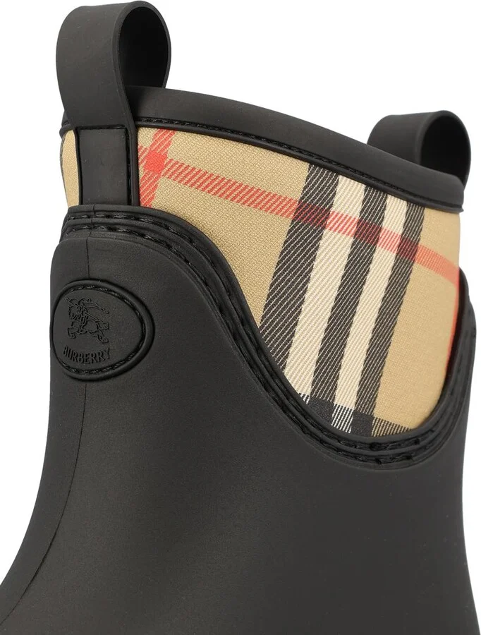 Burberry Boots - Image 4