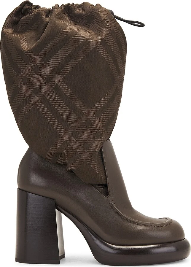 Burberry Calf Boot in Black