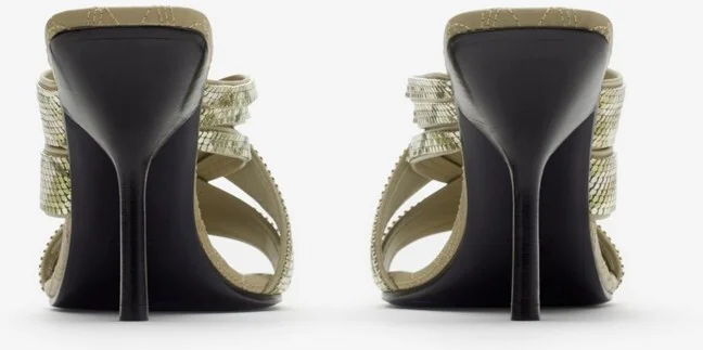 Burberry Check Mesh Cabana Maille Mules Size: 35 - Image 4