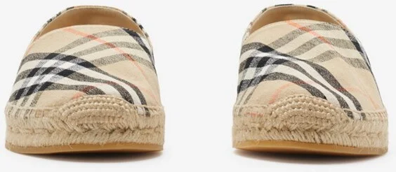 Burberry Check Mews Espadrilles​ Size: 35 - Image 3
