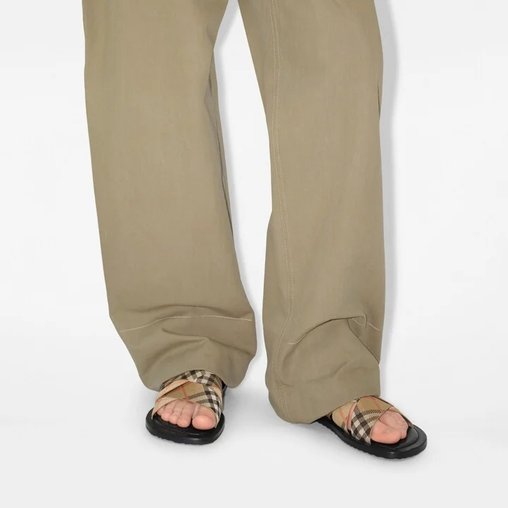 Burberry Check Pavilion Slides​ Size: 42 - Image 2