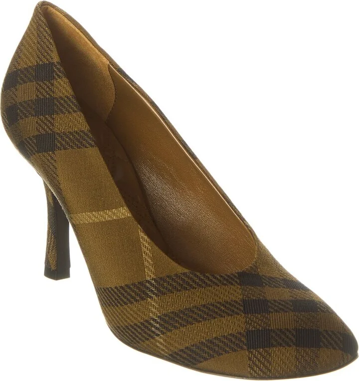 Burberry Check Pump