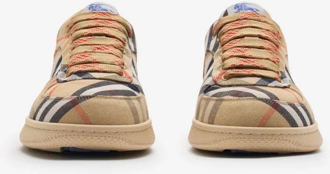 Burberry Check Terrace Sneakers Size: 35 - Image 3