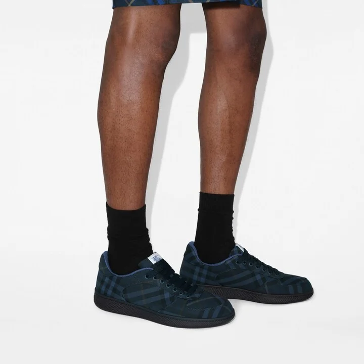 Burberry Check Terrace Sneakers Size: 39 - Image 2