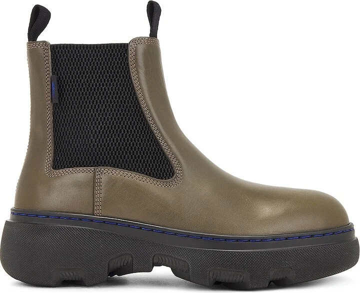 Burberry Chelsea Boot in Olive