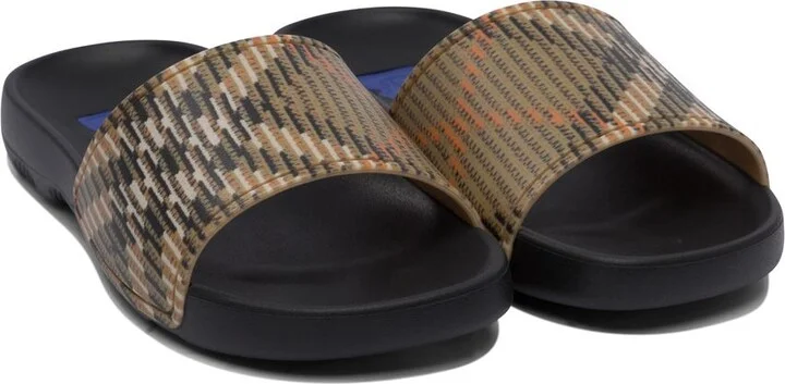 Burberry Dive Check Sandals - Image 2