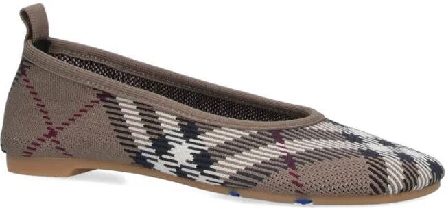 Burberry Flat Shoes - Image 2