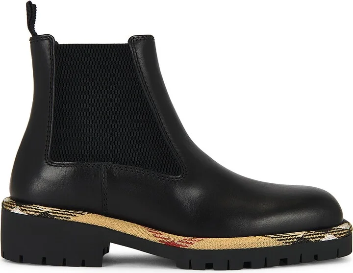 Burberry Gravel Chelsea Boot in Black