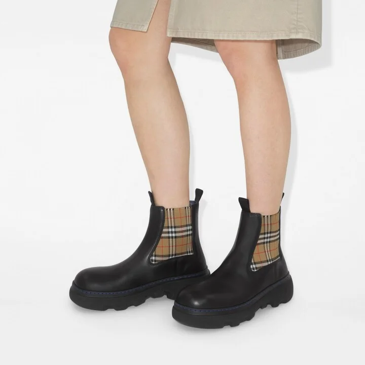 Burberry Leather Creeper Low Chelsea Boots Size: 35 - Image 2