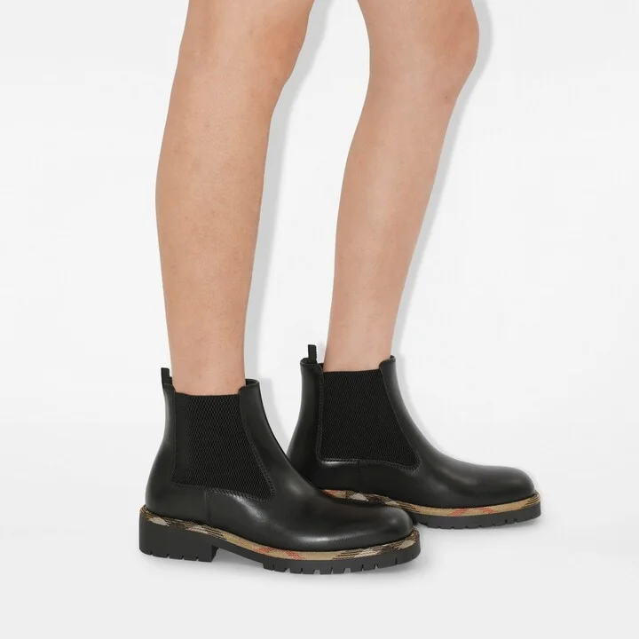 Burberry Leather Gravel Chelsea Boots​ Size: 35 - Image 2