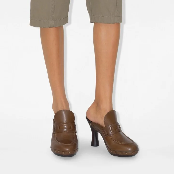 Burberry Leather Potter Clogs Size: 35 - Image 2