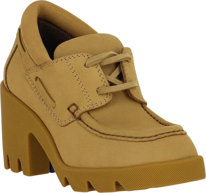Burberry Leather Pump