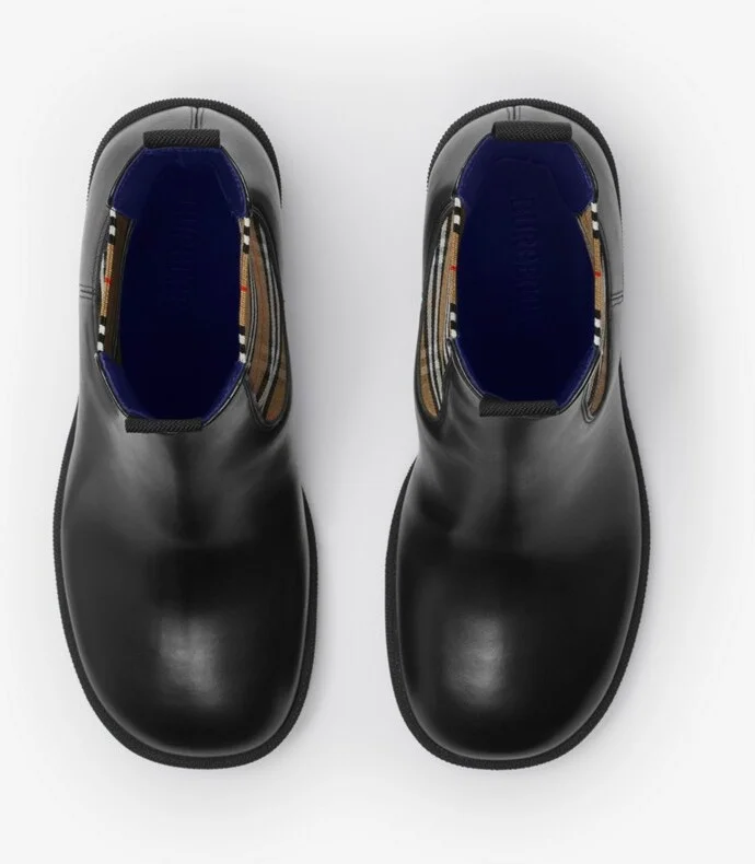 Burberry Leather Stride Chelsea Boots Size: 35 - Image 5
