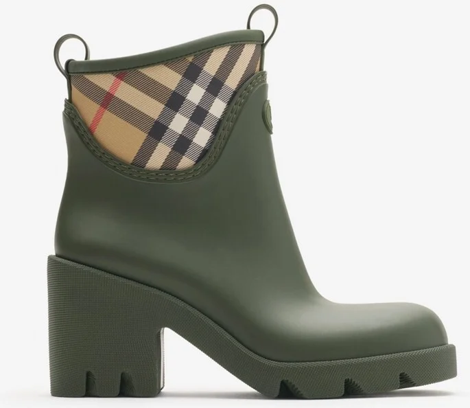 Burberry Rubber Marsh Stamp Heeled Low Boots​ Size: 35