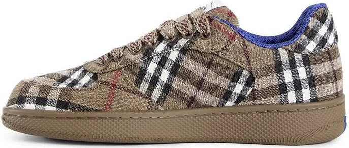 Burberry Sneakers - Image 2