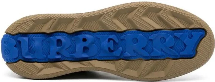Burberry Terrace Checked Sneakers Shoes - Image 4