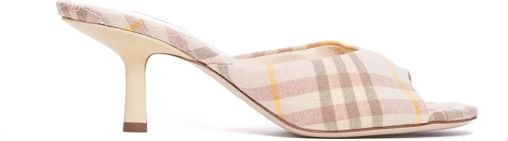 Burberry With Heel